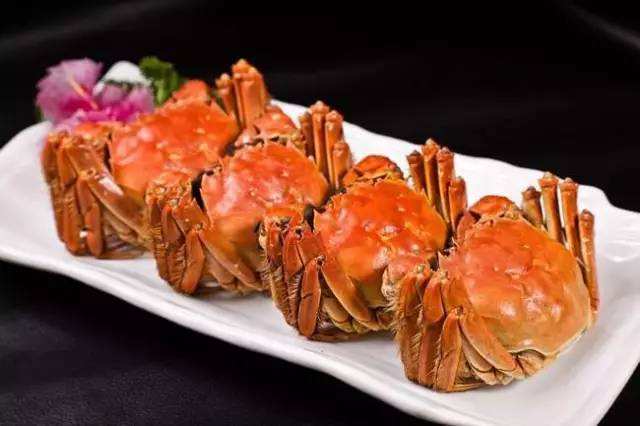 Among the activities held during the festival will be events called "Publicizing Suzhou with Crabs", "Spreading Culture with Crabs", "Meeting Friends by Eating Crabs" and "Doing Business by Selling Crabs".