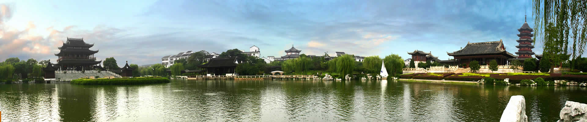 Described by Marco Polo as one of the most beautiful cities in China, the Garden City, Suzhou is also known as 