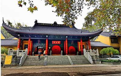 Linggu Temple