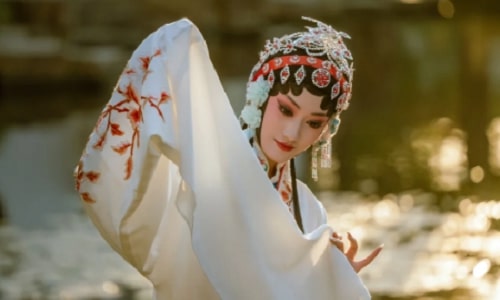 Suzhou Tour of Pingtan & Kunqu Opera Experience Class