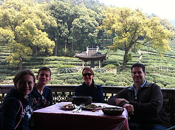 Lunch_at_the_local_Tea_Farmer's_House_to_try_the_local_delicacies