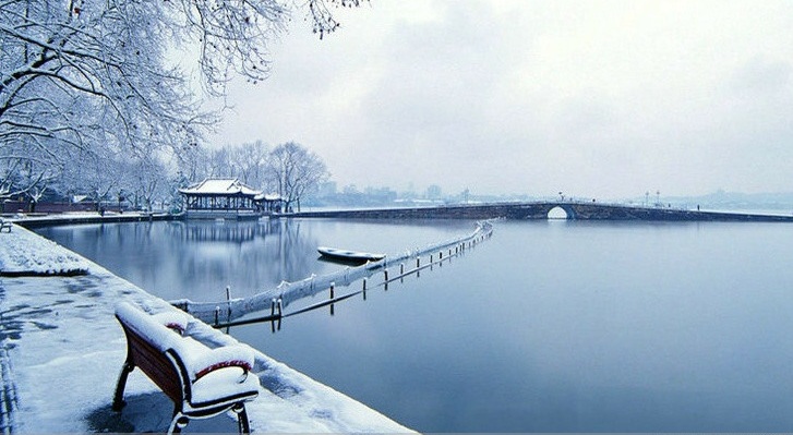 Hangzhou_Private_Tours_Hangzhou_Tour_Guide_Travel_To_Hangzhou_Hangzhou_Day_Trip_Hangzhou_Highlights_West_Lake_Broken_Bridge_in_Winter