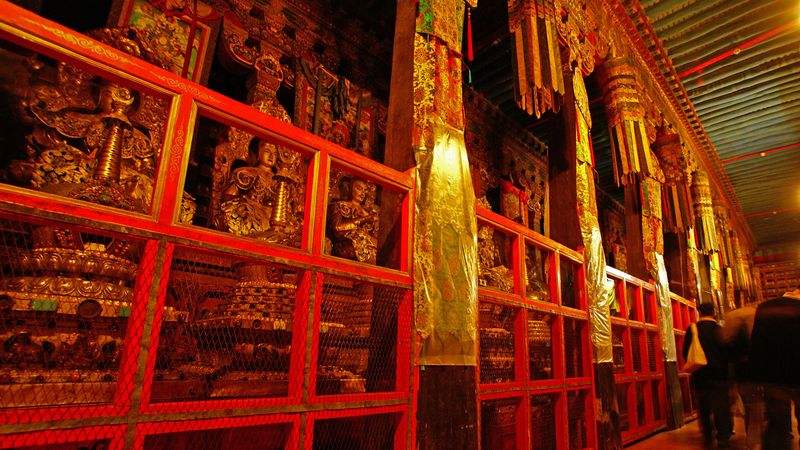 China_Tibet_Tour_Tibet_Travel_Guide_Tibet_Private_Tours_Tibet_Lhasa_Highlights_Potala_Palace_03.jpg