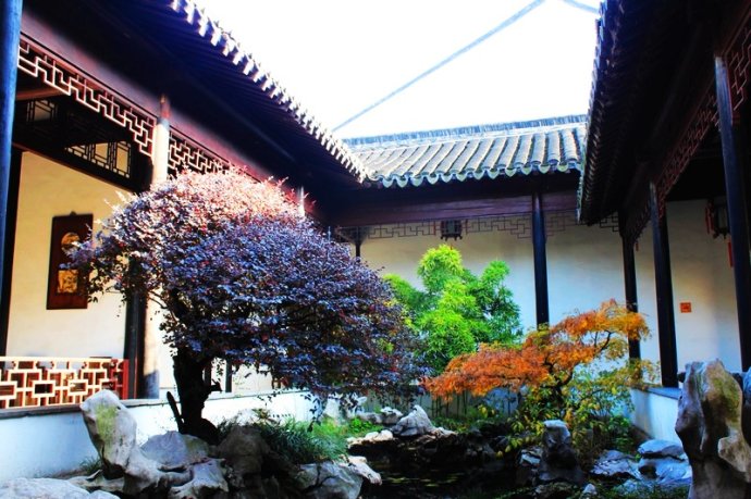 Suzhou_Private_Tours_Suzhou_Travel_Guide_Suzhou_Attractions_Prince Zhong’s Mansion2.jpg