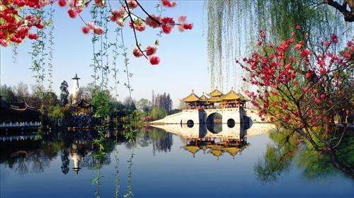 Suzhou side tour suzhou yangzhou tour yangzhou attractions Slender West Lake.jpg