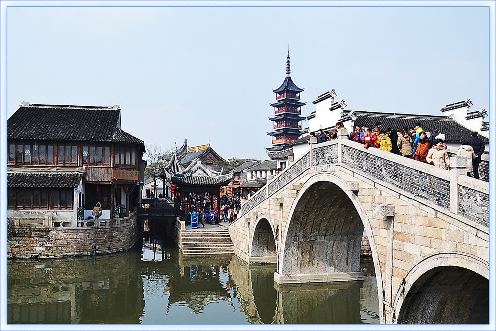 Qiandeng_Ancient_Town_01.jpg