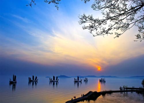 Taihu_Lake1.jpg