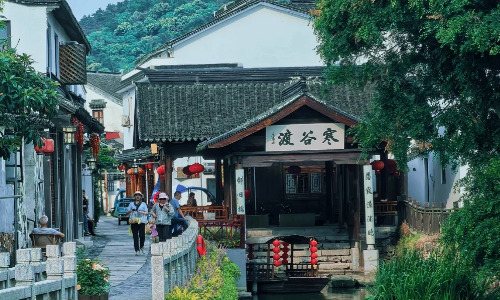 Luxiang-village