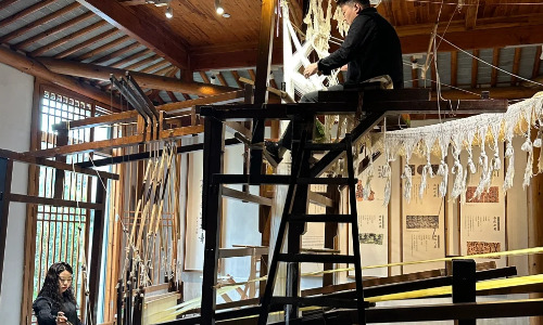 restored-Warring-States-loom-suzhou