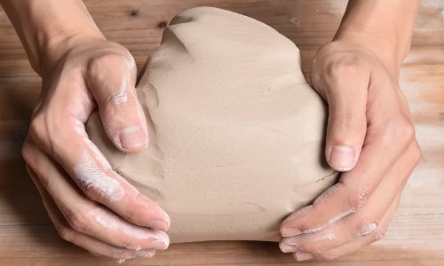 Selecting-the-Clay
