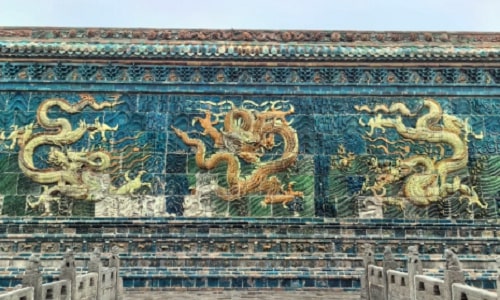 Nine-Dragon-Screen