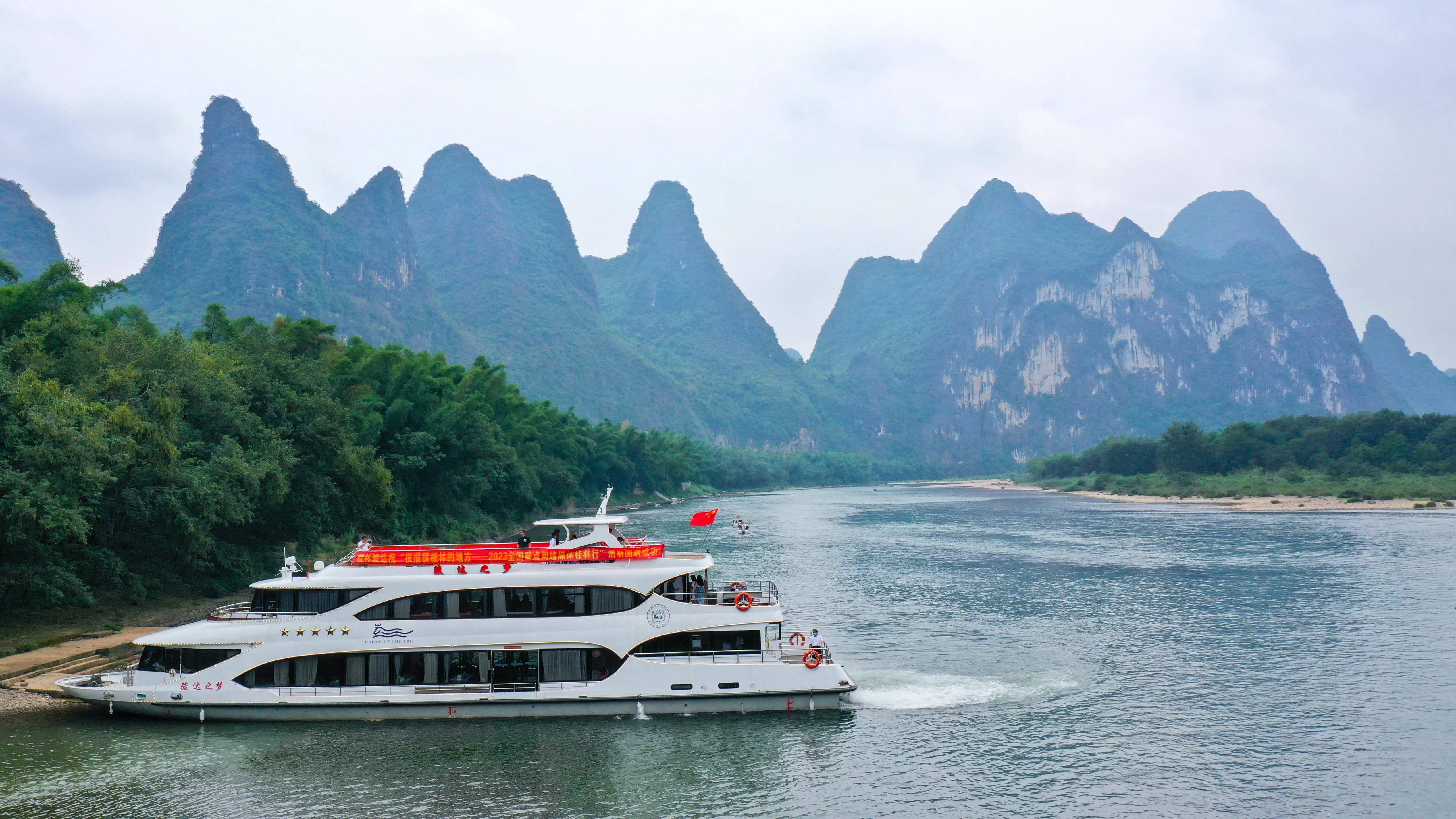 Li-River-cruise