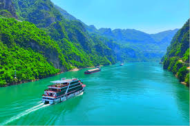 Xiling-Gorge-Yangtze-River-Cruise
