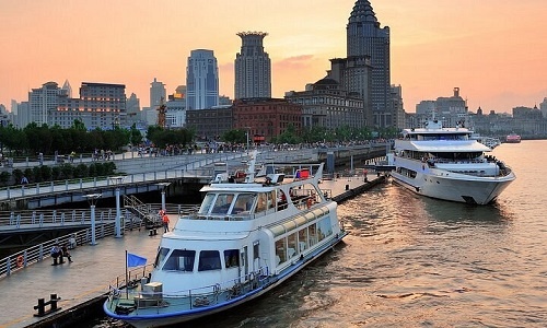 cruise-on-the-Huangpu