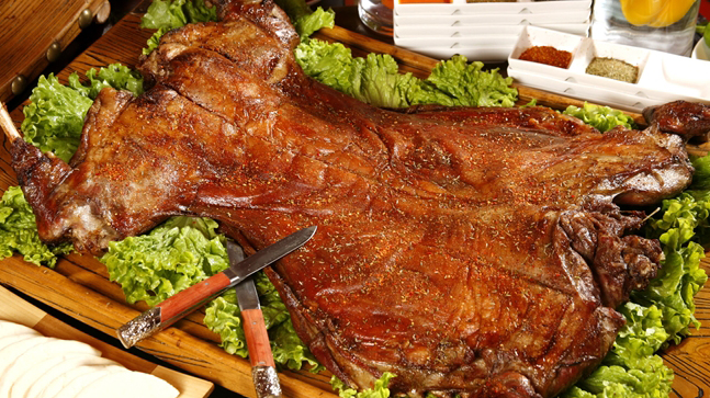 Whole-Roasted-Lamb