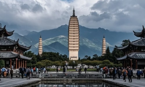 three-pagodas-dali