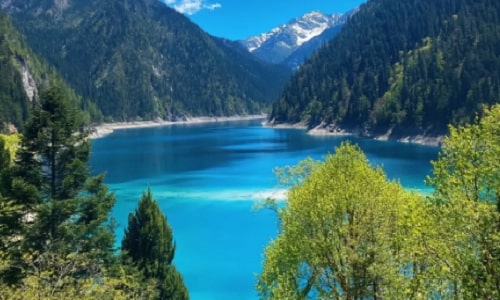 Jiuzhai-Valley-National-Park