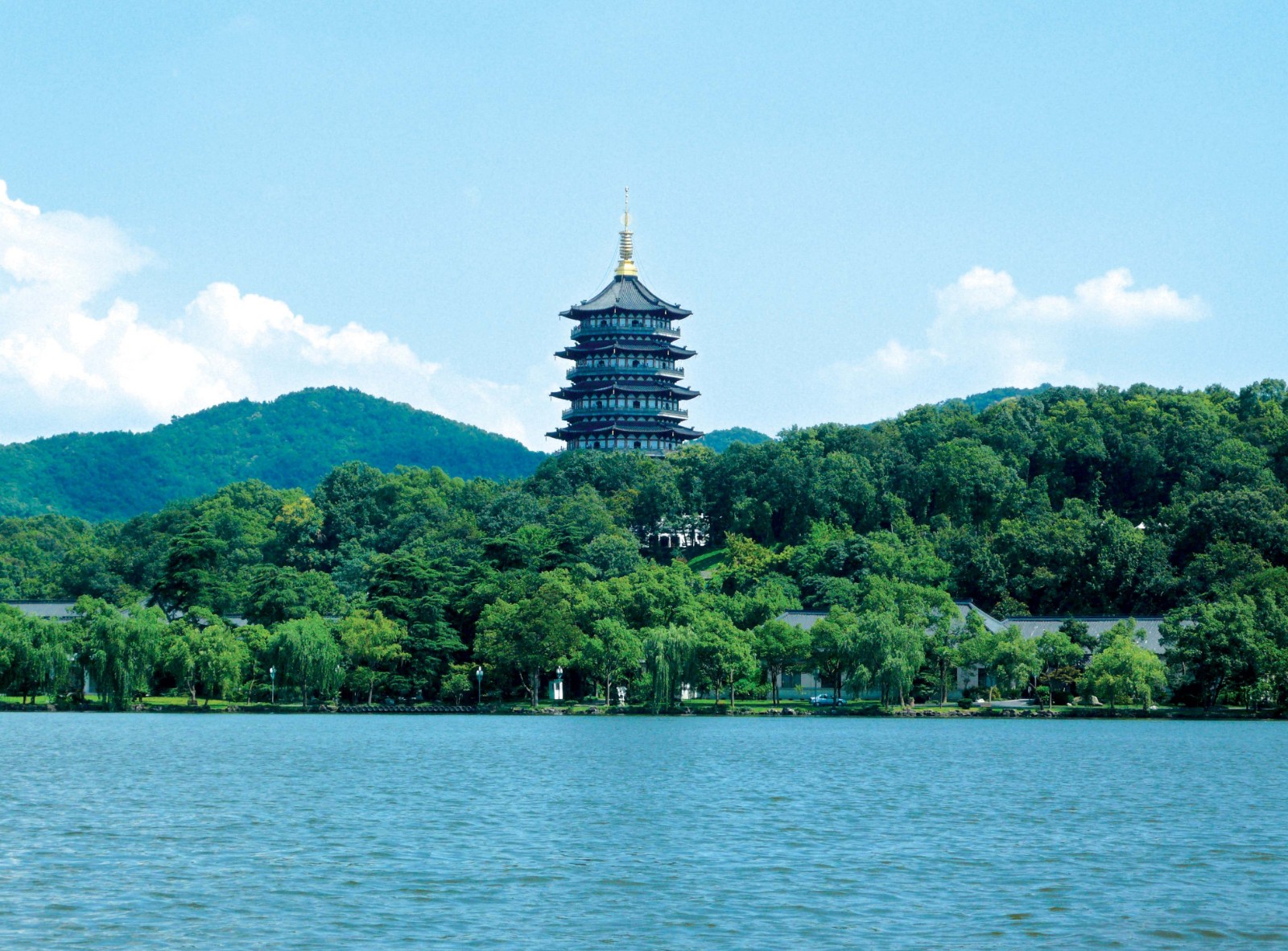 Leifeng-Pagoda-in-Hangzhou