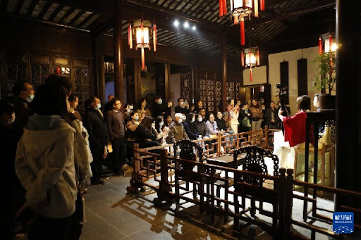 Master-of-the-Nets-Garden-Night-Garden6