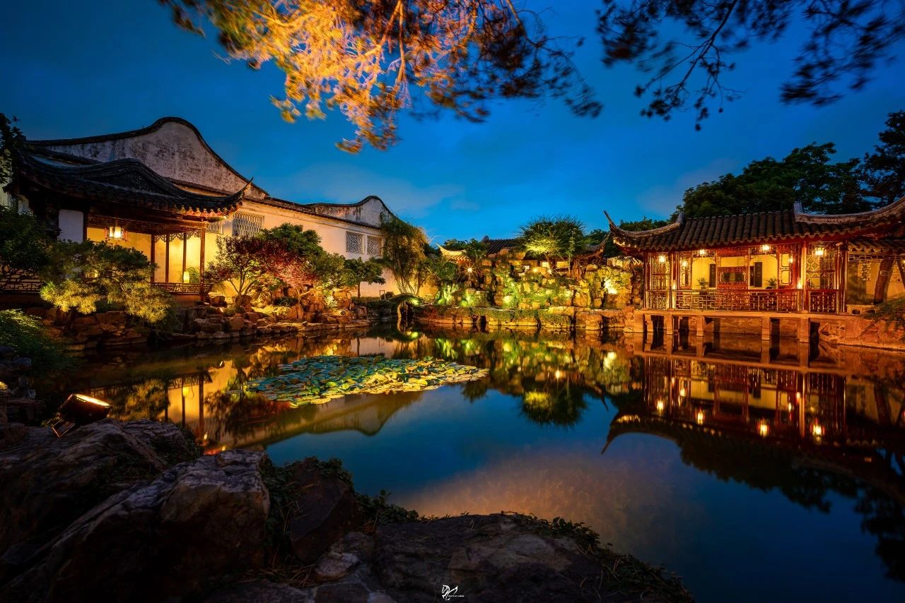 Humble Administrator’s Garden Night Tour2